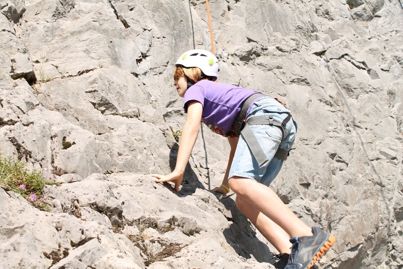 Village Camps International Summer Camp Leysin, Switzerland 2026-07-25 https://www.villagecamps.com/journals_admin/images/691-9-climb (44).jpg